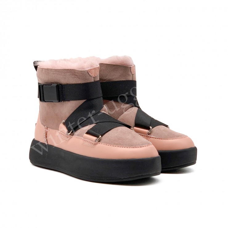 Женские UGG Boom Buckle Boots - Pink Crystal